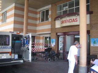 Imagen de la puerta de urgencias de un hospital.