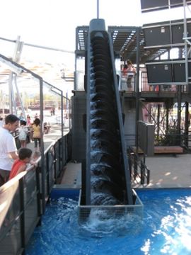 Tornillo de arquimedes. Expo Zaragoza 2008