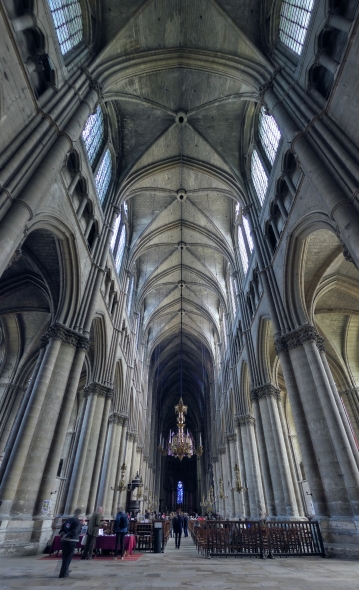 Interior de la Catedral de Reims Interior de la Catedral de Reims